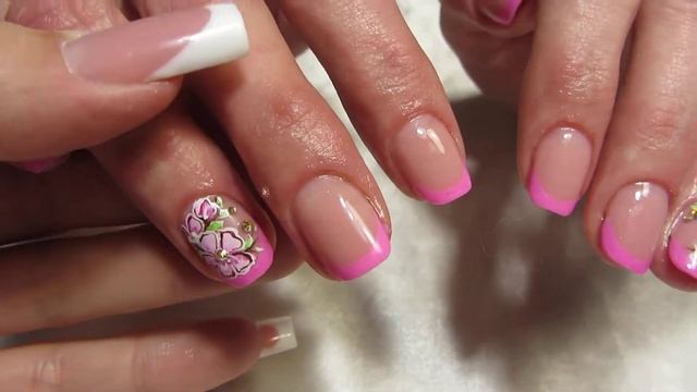 Короткие ногти, френч, цветочки, Swarovski смотреть онлайн