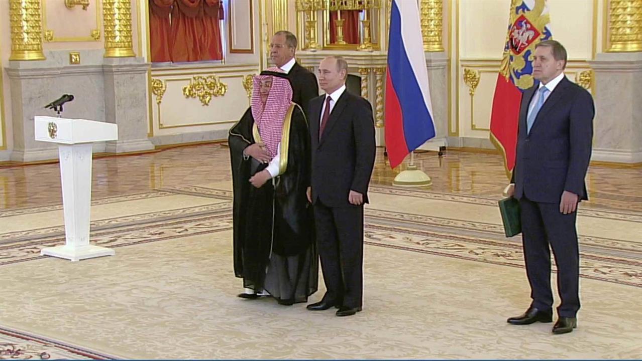 Владимир Путин принял верительные грамоты у послов 17 государств