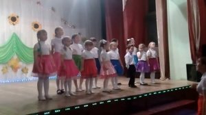 Детский хор на дне пожилого человека
