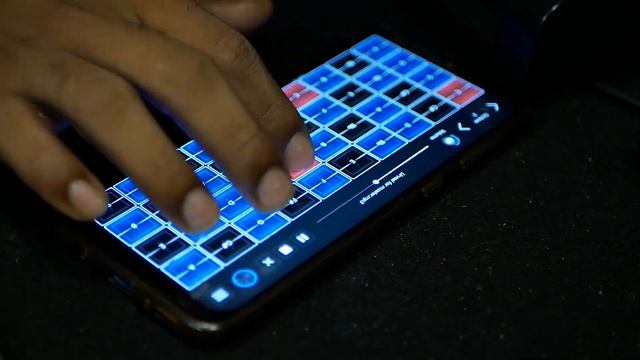 URVASI URVASI COVER смотреть онлайн