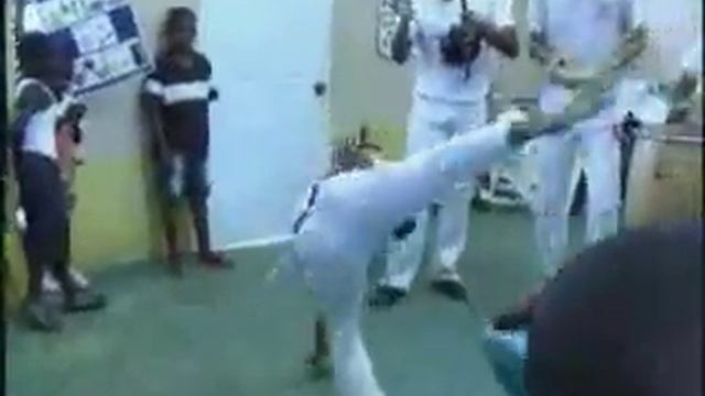 Capoeira Clifton 1 of 2 смотреть онлайн