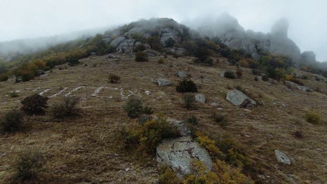 ЮЖНАЯ ДЕМЕРДЖИ в облаках с дрона | CRIMEAN MOUNTAINS Aerial Drone