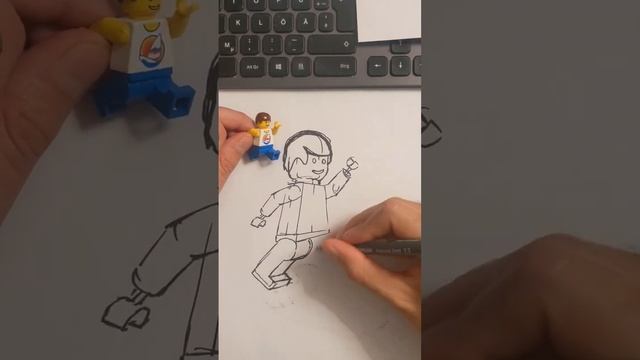 drawing a walking lego man #artprocess #industrialdesign #howtodraw #sketching #arttutorial #drawin