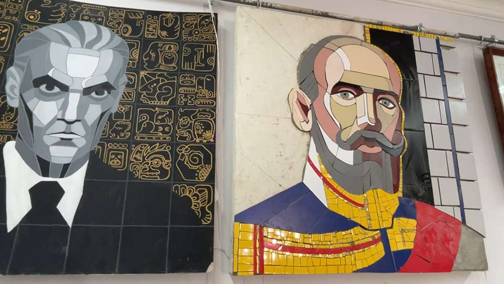 Искусственный интеллект спроектировал панно для старинного дома в центре Москвы / Город новостей на