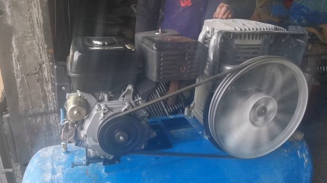 МОЩЬНЫЙ компрессор бензиновый для пескоструйной обработки...своими руками смотреть онлайн