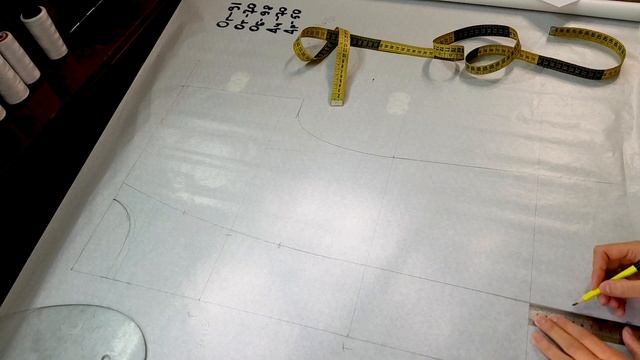 Как сшить свитшот для кормления. Построение конструкции. Одежда для мамочек смотреть онлайн