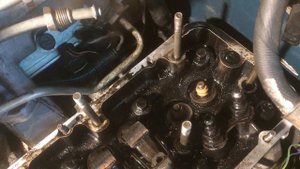 ВАЗ 2105.На донышке.Установка маслосьемных колпачков.