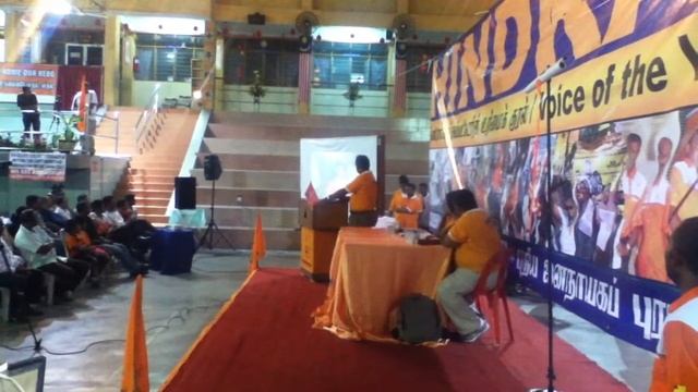 HINDRAF LIVE UPDATE: Reactions of the public during HINDRAF FORUM IN SEREMBAN смотреть онлайн