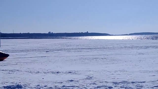 Белоярское водохранилище. Откололась льдина 24.03.2020 смотреть онлайн