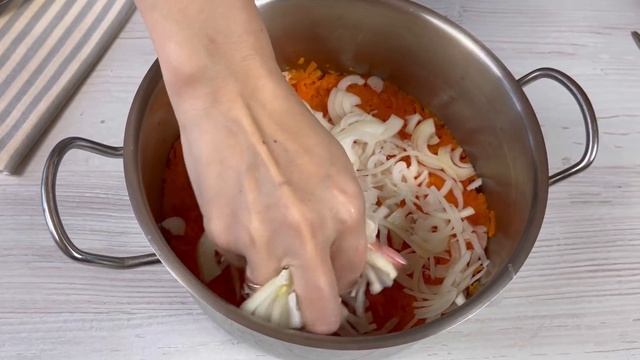 САЛАТ-ЗАКУСКА! Настолько ВКУСНЫЙ,что на столе не останется! Всего 3 продукта в составе Салата! смотреть онлайн