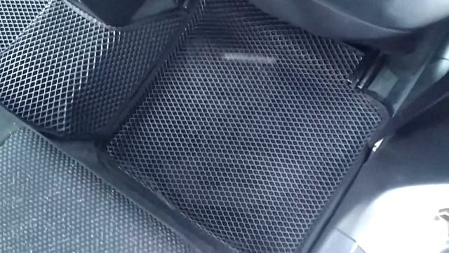 Автомобильные коврики из ЕВА материала 3D. Mitsubishi Lancer 9