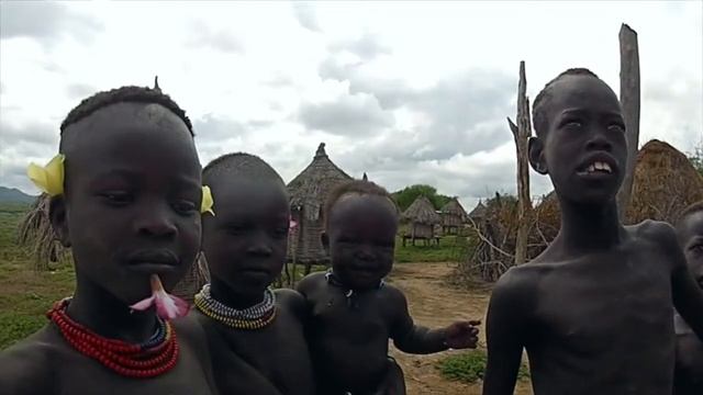 АВТТ. Племена Африки. Каро та Ербор смотреть онлайн