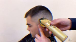 Мужская стрижка машинкой в барбершопе— ЧТО ЭТО ТАКОЕ? MID FADE WITH 6 GUARD ON TOP
