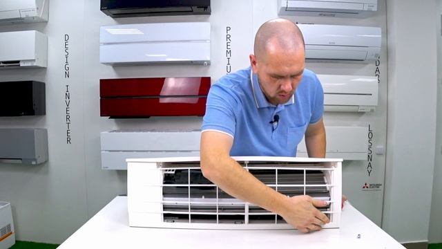 Кондиционер Daikin Perfera. Снимаем крышку внутреннего блока