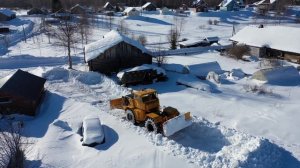 ТРАКТОР КИРОВЕЦ. К 700 А. С 8 МАРТА!!!