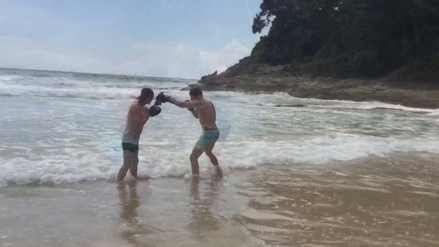 Тренировка на пляже/ работа на моторику смотреть онлайн