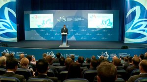 Восточный экономический форум не успел открыться, ...подписаны контракты на триллион с лишним рублей