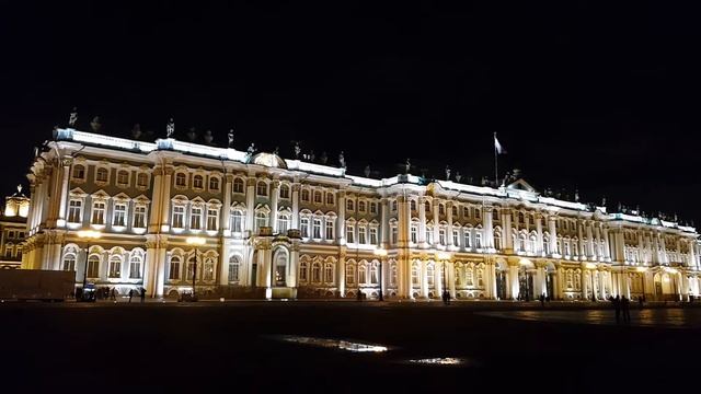 Санкт-Петербург. Дворцовая площадь. Зимний дворец (Эрмитаж)