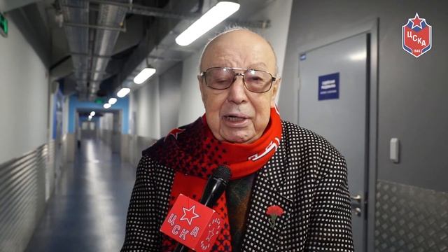Анатолий Владимирович Беляев произвел символическое вбрасывание перед началом матча …