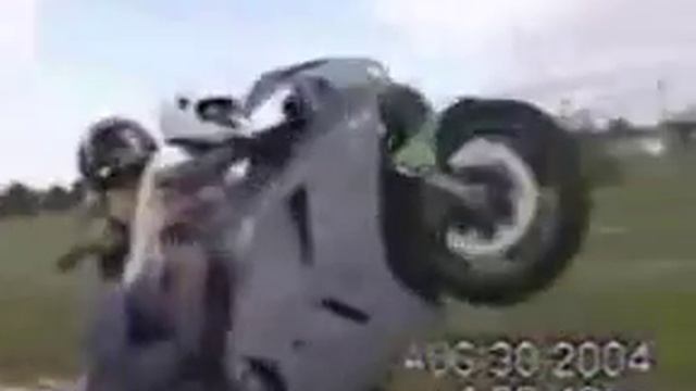 девушка слетела с мотоцикла смотреть онлайн