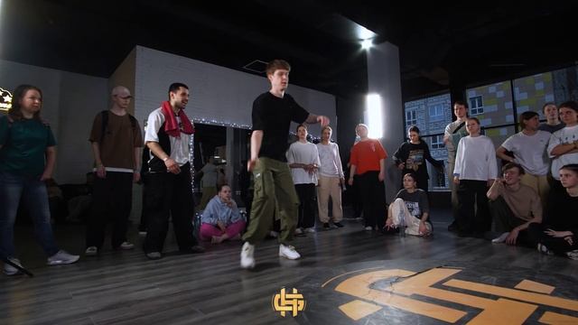 HYPEGROUND BATTLE 2.04 | HIP-HOP BEGINNERS 1/12 | Игорян vs Кудимова Саша смотреть онлайн