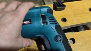 Обзор на дрель Makita HP2070F