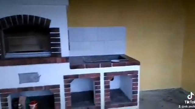 Беседка закрытая с мангалом и коптильней смотреть онлайн