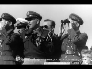 Новые реактивные самолеты на авиапараде 1947 года.