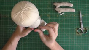 Текстильная кукла 35 см МК Пуговичное крепление рук и ног текстильной куклы//Бесплатный курс #3