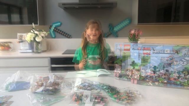Lego Minecraft Crafting Box 3.0 21161 смотреть онлайн