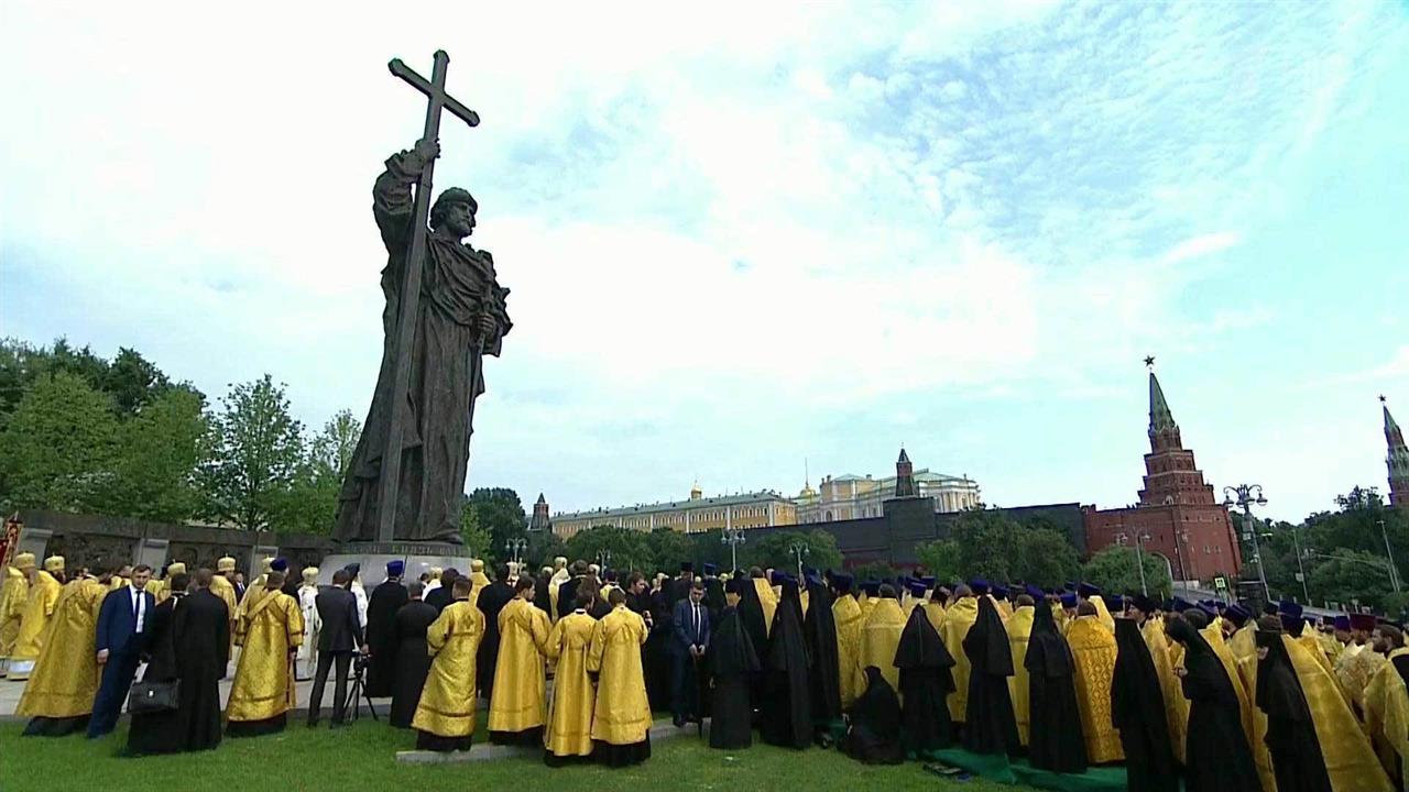 Крещения руси 2018. Крещения руси 2018. Крещение руси владимиром. Крещения руси 2018. Крещения руси 2018.