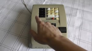 Вычислительная машина Быстрица-2 . Электромеханический арифмометр.