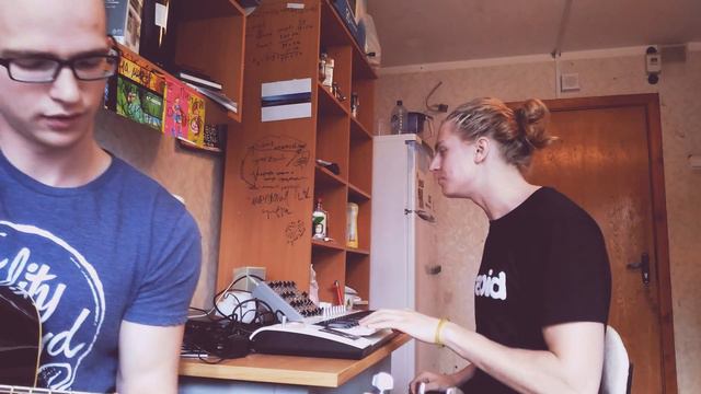 ПОШЛАЯ МОЛЛИ - ДАЖЕ МОЯ БЭЙБИ НЕ ЗНАЕТ COVER смотреть онлайн