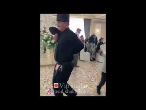 Как же он классно танцует !! Мужик удивил всех !! #свадьба #танцы