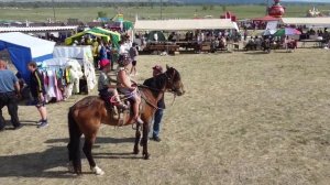 видеоролик о Национальном празднике Тун Пайрам на русском и хакасском языках.mp4