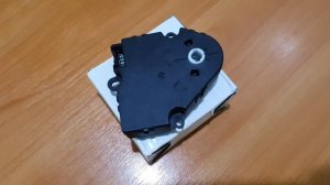 Моторчик заслонки печки Mercedes W163 ML