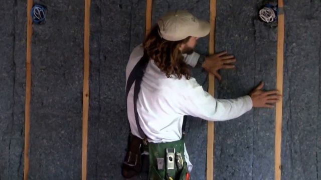 Review of UltraTouch Blue Jean Insulation and Installation. смотреть онлайн