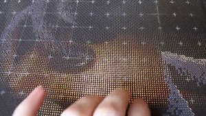 2 Вышивка на черной канве: трудности в работе