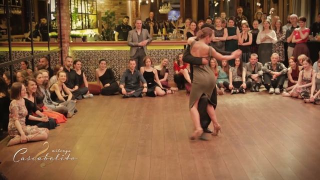 Aneta Orlik & Angel Martin - Milonga Cascabelito (4/5) смотреть онлайн