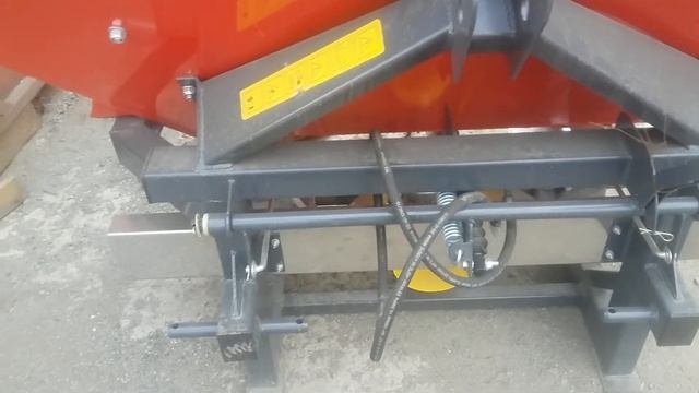 Разбрасыватель удобрений Польский