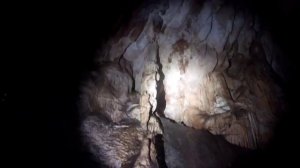 ВНУТРИ ПЕЩЕРЫ  ИНТЕРЕСНЫЕ МЕСТА РОССИИ