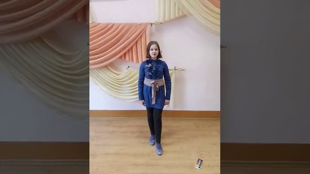 Кристина Скурская читает произведение В. В. Маяковского смотреть онлайн