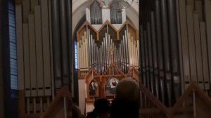 Костел в Ялте.Слушали , как звучит орган с удовольствием.