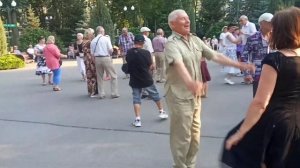 Заманила, соблазнила, раздразнила!!!Танцы в парке Горького!!! Харьков 2021