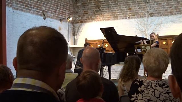 Quantz Flute Sonate in D Part 2 played by Eleana, 15 смотреть онлайн