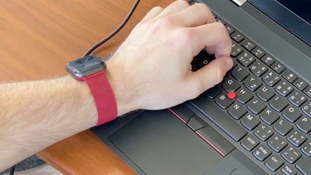 Lenovo ThinkPad T590 a magnetický řemínek od hodinek смотреть онлайн