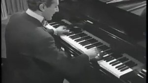 La Cucaracha_-_Liberace (piano)