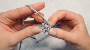 Галочки в раскол поворотными рядами. узор крючком
