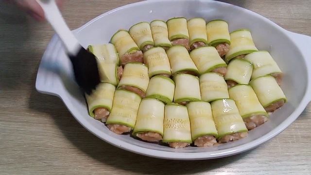 РУЛЕТЫ ИЗ КАБАЧКОВ С ФАРШЕМ В ДУХОВКЕ