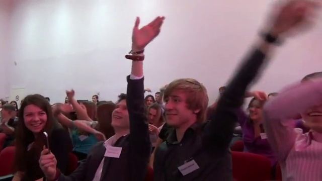 7 марта Букет из белых роз смотреть онлайн